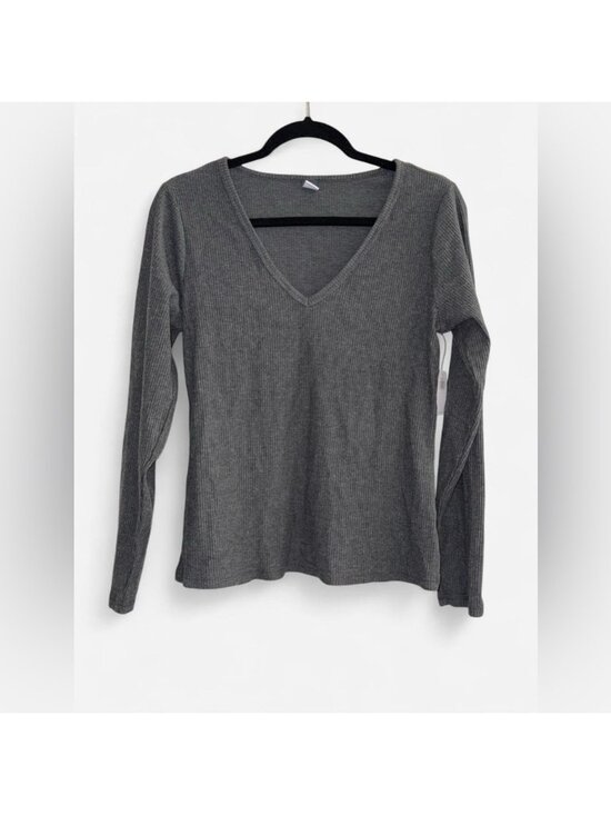 Tops - Gray V-Neck Ribbed Women's Top